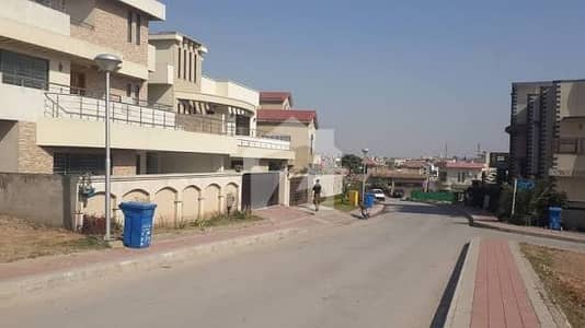 1 Kanal Plot For Sale In DHA Phase 5 M Block, Lahore