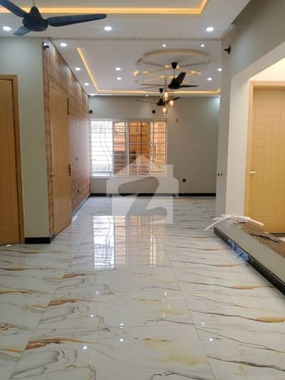10 marla upper portion on rent in River Garden