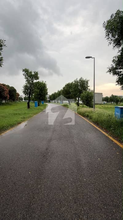 8 Marla 75 Sq Ft (Extra Land) Semi Commercial Plot For Sale 8 Marla 75 Sq Ft (Extra Land) Semi Commercial Plot For Sale