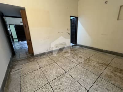 آئی ۔ 8/3 آئی ۔ 8,اسلام آباد میں 3 کمروں کا 12 مرلہ بالائی پورشن 1.35 لاکھ میں کرایہ پر دستیاب ہے۔ آئی ۔ 8/3 آئی ۔ 8,اسلام آباد میں 3 کمروں کا 12 مرلہ بالائی پورشن 1.35 لاکھ میں کرایہ پر دستیاب ہے۔