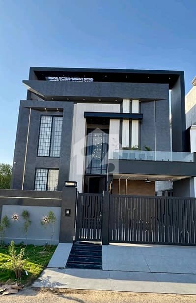 Ideally Located Facing Park House Of 10 Marla Is Available For sale In Citi Housing Society Ideally Located Facing Park House Of 10 Marla Is Available For sale In Citi Housing Society