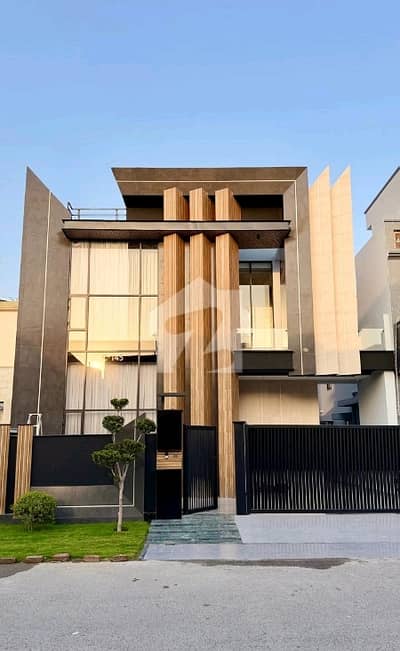 Prime Location In Citi Housing Society Of Citi Housing Society, A 10 Marla House Is Available