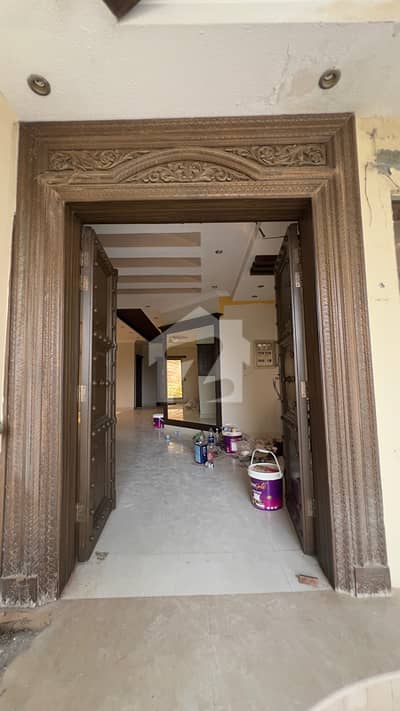 1 Kanal Corner House For Rent