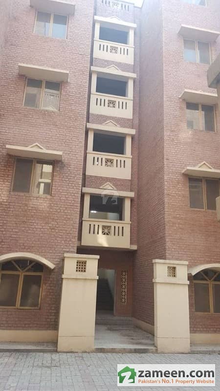 900 Sq Feet Ground Floor Flat For Sale