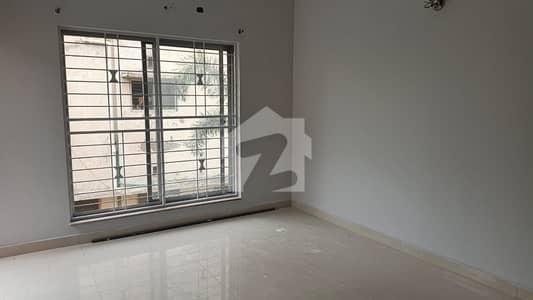 1 KANAL UPPER PORTION AVAILABLE FOR RENT VALENCIA TOWN