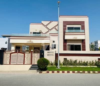 سٹی ہاؤسنگ سوسائٹی گوجرانوالہ میں 6 کمروں کا 1 کنال مکان 6.0 کروڑ میں برائے فروخت۔ سٹی ہاؤسنگ سوسائٹی گوجرانوالہ میں 6 کمروں کا 1 کنال مکان 6.0 کروڑ میں برائے فروخت۔