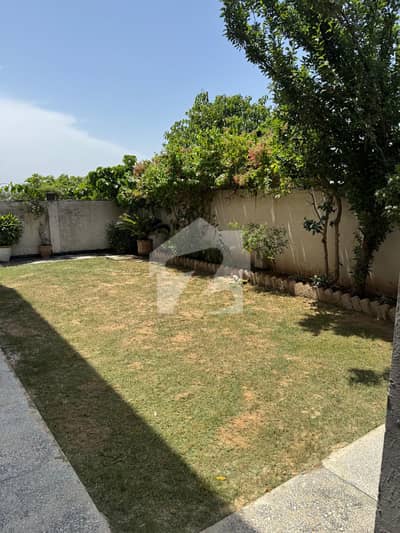 انجنیئرنگ کو ۔ آپریٹو ہاؤسنگ (ای سی ایچ ایس) اسلام آباد میں 6 کمروں کا 1 کنال مکان 6.0 کروڑ میں برائے فروخت۔ انجنیئرنگ کو ۔ آپریٹو ہاؤسنگ (ای سی ایچ ایس) اسلام آباد میں 6 کمروں کا 1 کنال مکان 6.0 کروڑ میں برائے فروخت۔