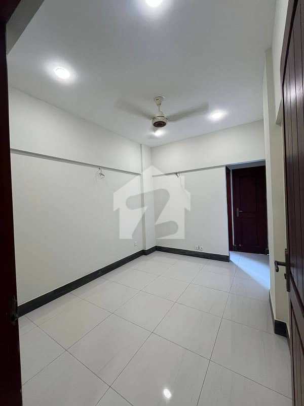 Luxury 2-Bed Apartment for Rent Luxury 2-Bed Apartment for Rent