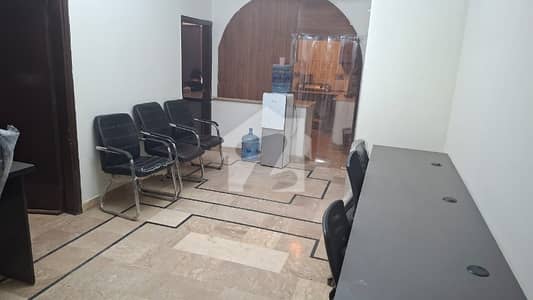 GROUND FLOOR SILENT COMMERCIAL PORTION FOR RENT