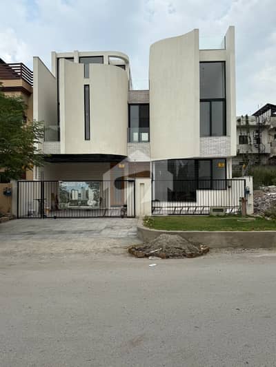 G 14 4 Size 35x70 10 Marla brand new house for sale beautiful location demand
