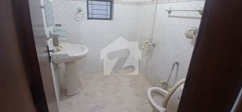ڈی ایچ اے فیز 1 ڈی ایچ اے ڈیفینس,لاہور میں 3 کمروں کا 1 کنال بالائی پورشن 1.3 لاکھ میں کرایہ پر دستیاب ہے۔ ڈی ایچ اے فیز 1 ڈی ایچ اے ڈیفینس,لاہور میں 3 کمروں کا 1 کنال بالائی پورشن 1.3 لاکھ میں کرایہ پر دستیاب ہے۔