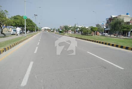 Ideal Location 10 Marla Plot For Sale In F Block, Central Park, Lahore Ideal Location 10 Marla Plot For Sale In F Block, Central Park, Lahore