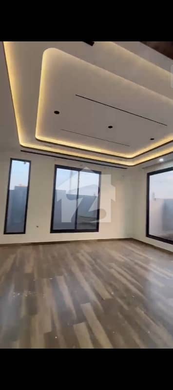 BRAND NEW HOUSE ONE UNIT LAVISH STYLE BUNGALOW AVAILABLE FOR SALE MEERUT SOCIETY 9-A