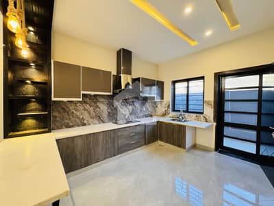 10 Marla House For Rent