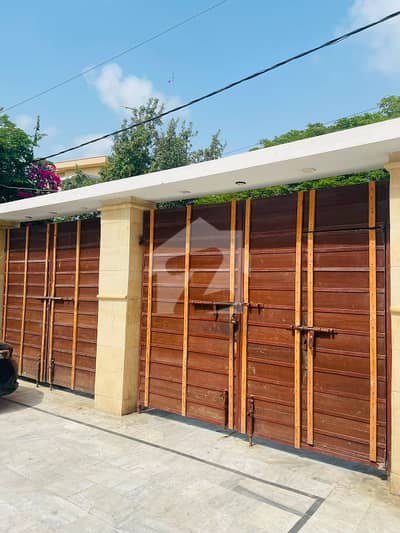 1000 Square Yards Bungalow For Sale 1000 Square Yards Bungalow For Sale
