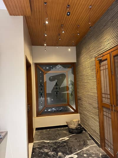 1st Floor 240 Yards Brand New House For Rent