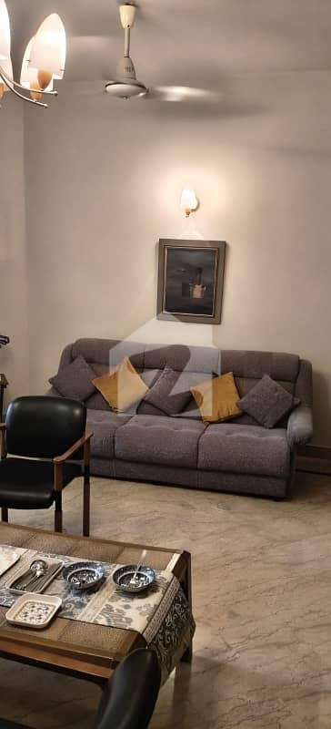 ڈی ایچ اے فیز 4 ڈی ایچ اے ڈیفینس,کراچی میں 6 کمروں کا 1 کنال مکان 18.0 کروڑ میں برائے فروخت۔ ڈی ایچ اے فیز 4 ڈی ایچ اے ڈیفینس,کراچی میں 6 کمروں کا 1 کنال مکان 18.0 کروڑ میں برائے فروخت۔