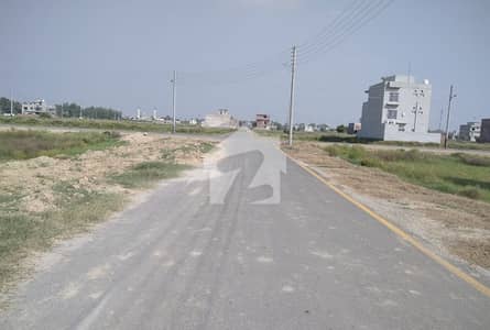 Prime Location 5 Marla Plot for Sale in E Block, Central Park Lahore Prime Location 5 Marla Plot for Sale in E Block, Central Park Lahore