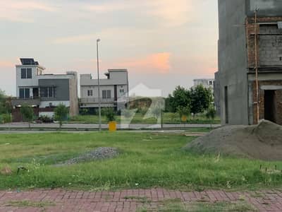 Highly-Desirable Commercial Plot Available In Bahria Town Phase 8 - Sector E-1 For sale