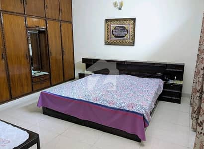 Prime Location 10 Marla House For sale In Model Town Extension