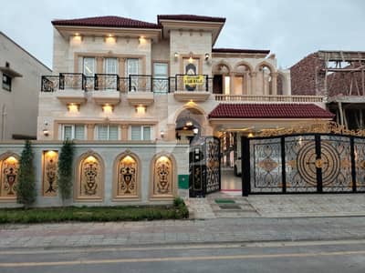 20 Marla Spacious House Is Available In Bahria Town - Nishtar Block For sale