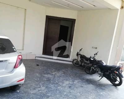 رائل آرچرڈ - بلاک اے رائل آرچرڈ,ملتان پبلک سکول روڈ,ملتان میں 3 کمروں کا 1 کنال زیریں پورشن 1.2 لاکھ میں کرایہ پر دستیاب ہے۔ رائل آرچرڈ - بلاک اے رائل آرچرڈ,ملتان پبلک سکول روڈ,ملتان میں 3 کمروں کا 1 کنال زیریں پورشن 1.2 لاکھ میں کرایہ پر دستیاب ہے۔