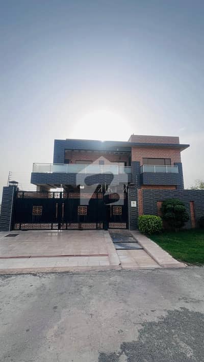 ڈی ایچ اے فیز 1 ۔ سیکٹر کیو ڈی ایچ اے فیز 1,ڈی ایچ اے ڈیفینس,ملتان میں 5 کمروں کا 1 کنال مکان 2.0 لاکھ میں کرایہ پر دستیاب ہے۔