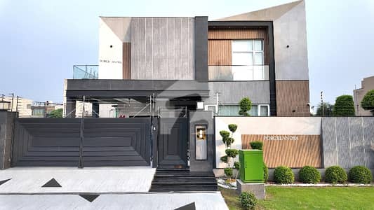 Near to Park DHA Phase 6 - Block G House For sale Sized 1 Kanal Near to Park DHA Phase 6 - Block G House For sale Sized 1 Kanal