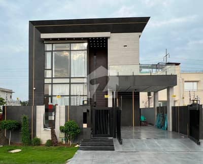 10 Marla like a brand new house for sale in Sector C, Bahria town Lahore