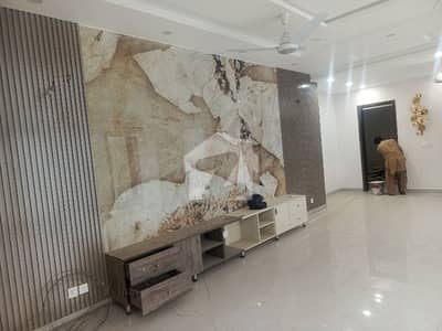 D12 1 kanal open basement for Rent