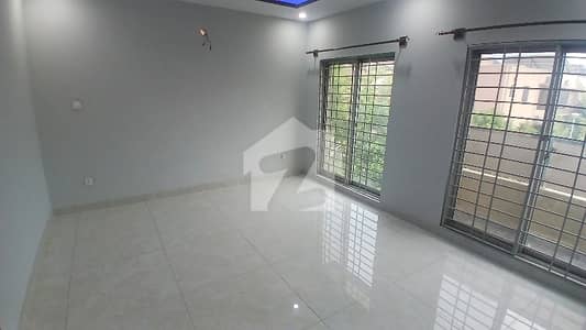 1 Kanal Unfurnished 7 Bedrooms House Available For Rent With 12 Kv Solar