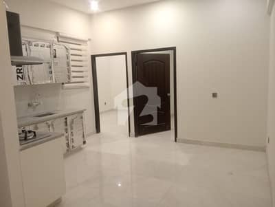 2 BEDS D. D LIFT WELL MAINTAINED  RAHAT COMMERCIAL DHA PHASE 6 KARACHI.