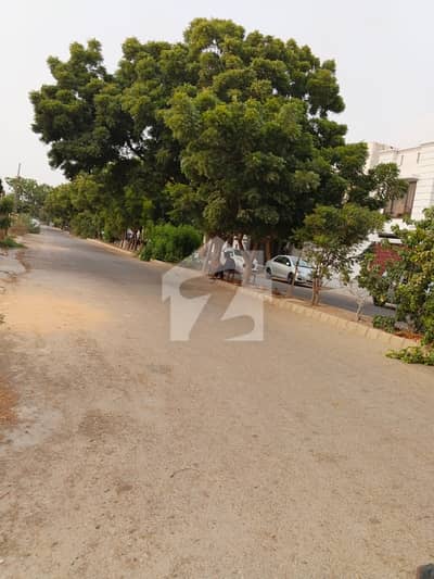 500 Sq yrds Residencial Plot Available For In Dha Phase 7 Extention Main Akram Shaheed