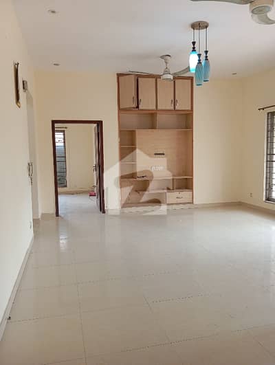 10, Marla Beautiful Upper Portion Available For Rent In Abdalian Society Near Expo Center