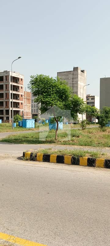 ڈی ایچ اے فیز 10 ڈی ایچ اے ڈیفینس,لاہور میں 5 مرلہ پلاٹ فائل 29.9 لاکھ میں برائے فروخت۔ ڈی ایچ اے فیز 10 ڈی ایچ اے ڈیفینس,لاہور میں 5 مرلہ پلاٹ فائل 29.9 لاکھ میں برائے فروخت۔