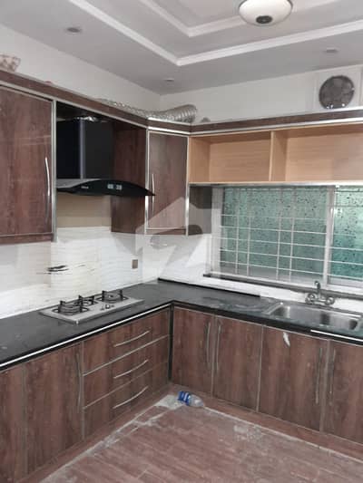 10 Marla Like New House Rafi Block