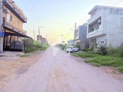 25x40 Plot For Sale I-11/2 Ideal Location 900 Series