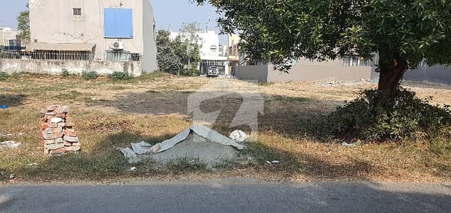 ای ایم ای سوسائٹی ۔ بلاک سی ای ایم ای سوسائٹی,لاہور میں 1 کنال رہائشی پلاٹ 8.95 کروڑ میں برائے فروخت۔ ای ایم ای سوسائٹی ۔ بلاک سی ای ایم ای سوسائٹی,لاہور میں 1 کنال رہائشی پلاٹ 8.95 کروڑ میں برائے فروخت۔