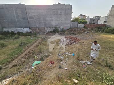 میٹرو سٹی جی ٹی روڈ,لاہور میں 8 مرلہ رہائشی پلاٹ 66.0 لاکھ میں برائے فروخت۔