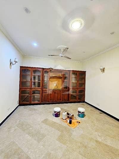 14 Marla Ground Floor All Facilities Available Gas Electric Separate Boring Parking ORIGINALPICTURES G13/3