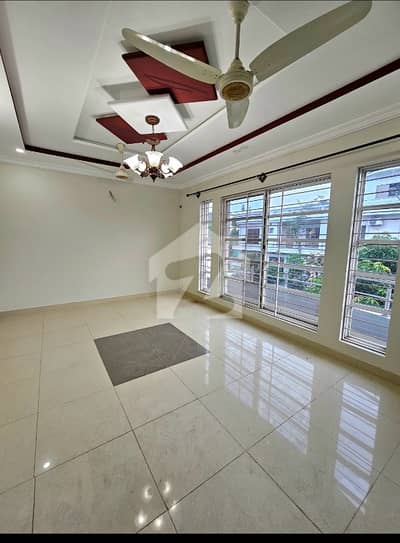10 Marla Separate Gate Tile Flooring Upper Portion Corner Available For Rent All Facilities G13/4