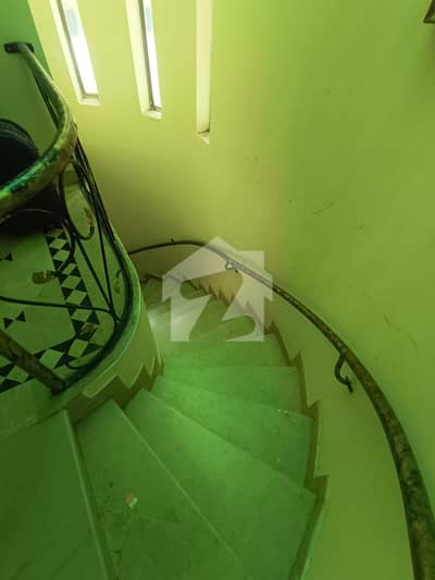 10 Marla House portion Available For Rent Only For Small Family