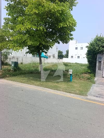 Kanal Plot for Sale DHA Phase 7 Z2 Prime location 1 Kanal residential plot available for sale in DHA Phase 7, Z2.
