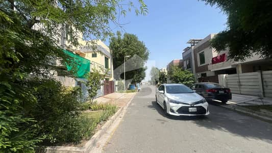 5.3 MARLA | PLOT NO 45 | FOR SALE IN TULIP BLOCK BAHRIA TOWN LAHORE. 5.3 MARLA | PLOT NO 45 | FOR SALE IN TULIP BLOCK BAHRIA TOWN LAHORE.