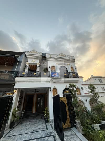 Brand New 5 Marla House For Sale in Jade Extension Block Park View City Lahore Brand New 5 Marla House For Sale in Jade Extension Block Park View City Lahore