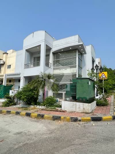 5.5 Marla Double Story Safari Home | Boulevard Corner | Excellent Rental Value 5.5 Marla Double Story Safari Home | Boulevard Corner | Excellent Rental Value