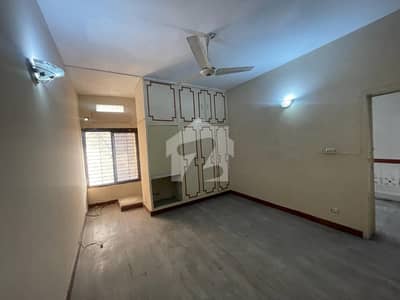 10 Marla Full House Available For Rent In Main Cantt.