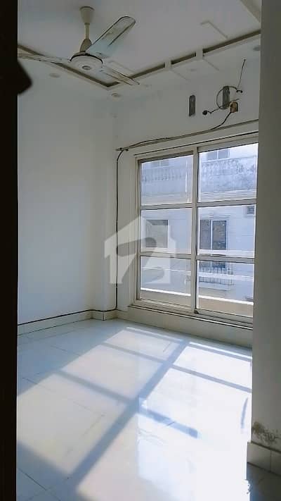 پنجاب کوآپریٹو ہاؤسنگ سوسائٹی لاہور میں 1 کمرے کا 2 مرلہ فلیٹ 27.0 ہزار میں کرایہ پر دستیاب ہے۔ پنجاب کوآپریٹو ہاؤسنگ سوسائٹی لاہور میں 1 کمرے کا 2 مرلہ فلیٹ 27.0 ہزار میں کرایہ پر دستیاب ہے۔