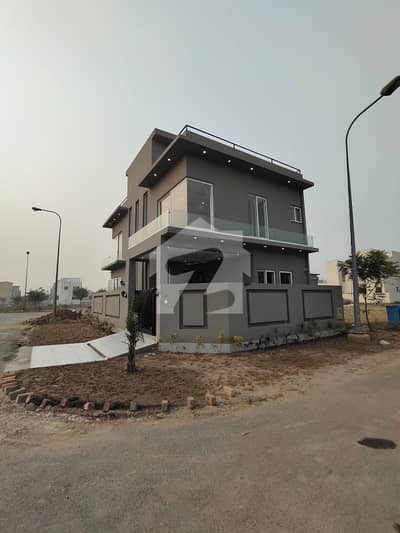 5Maral Corner And Facing Park House Availabe For Rent In DHA 9 Town
