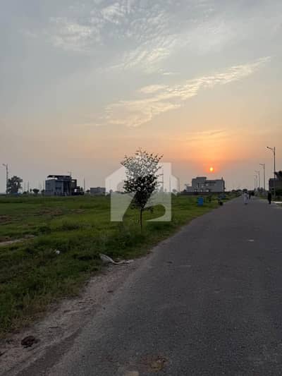 1 KANAL POSSESSION PLOT MAIN BACK NEAR GOR BEST FOR INVESTMENT